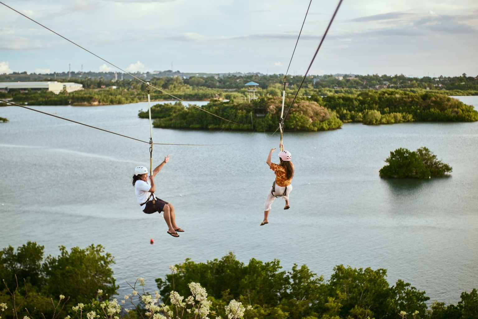 Trilhas e tirolesas no EcoAventura Park: adrenalina na mata — Técnicas para dominar as tirolesas: do embarque ao desemba Trilhas e tirolesas no EcoAventura Park: adrenalina na mata — Técnicas para dominar as tirolesas: do embarque ao desemba
